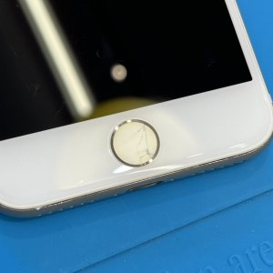 iPhone7 ホームボタン修理