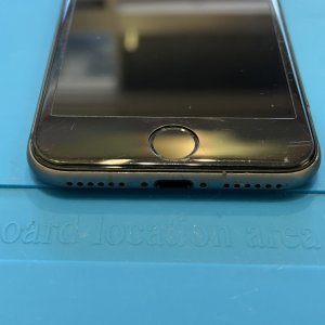 iPhone8 ライトニング修理