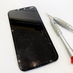 iPhone11 フロントパネル交換