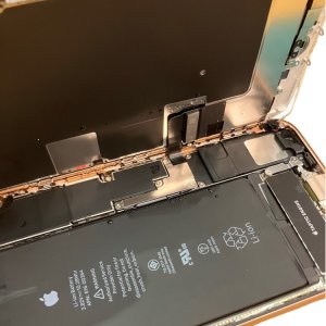 iPhoneSE 第3世代 水没修理