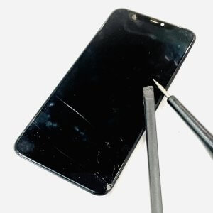 iPhone11 フロントパネル交換修理