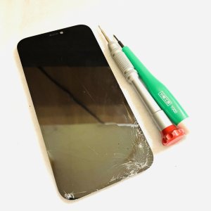 iPhone12 液晶交換