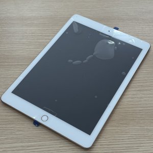iPad6 フロントパネル交換