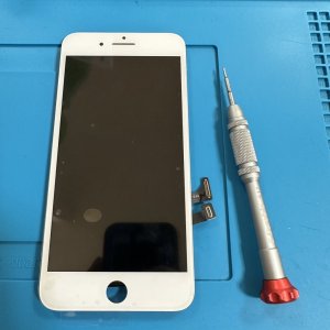 iPhone8Plus 液晶交換