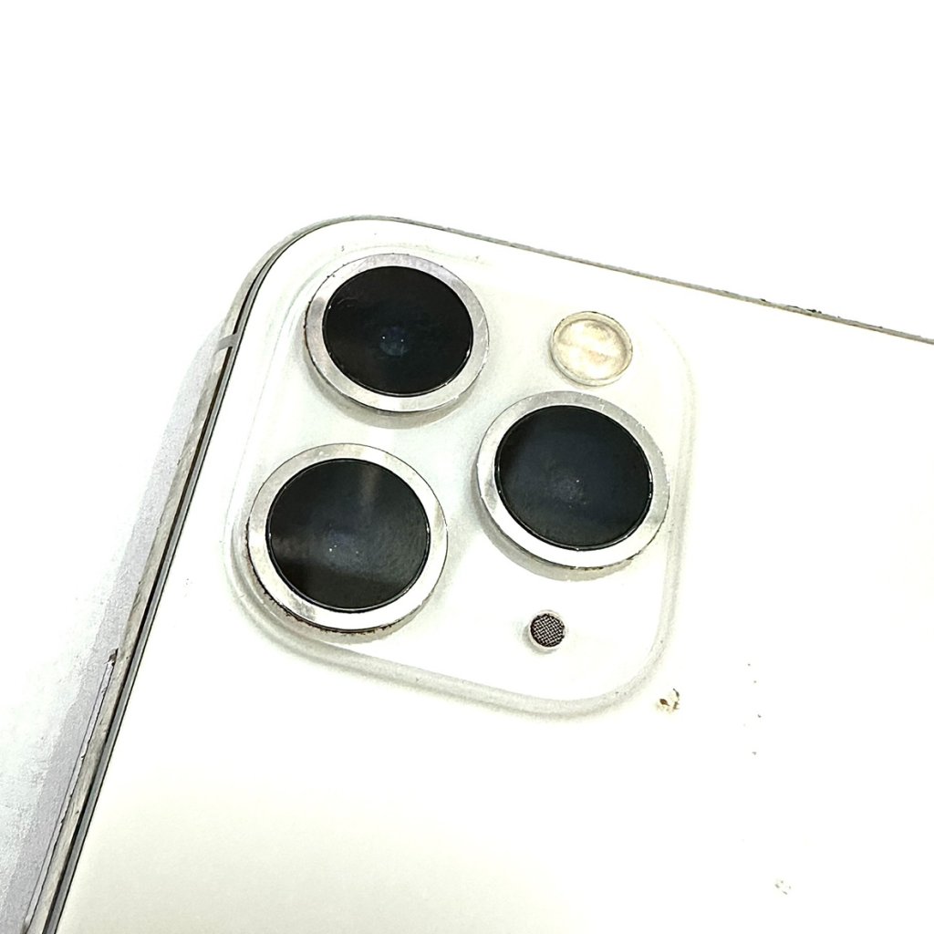iPhone11Pro アウトカメラ修理