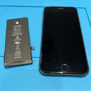 iPhone8 バッテリー交換