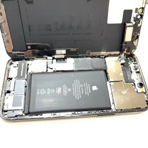iPhone12 バッテリー交換
