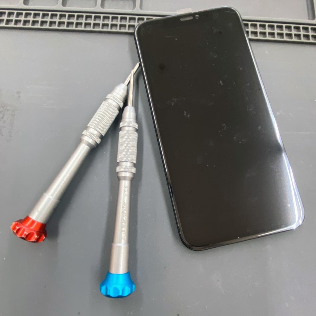 iPhone11 液晶交換