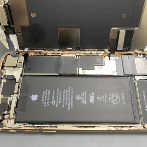 iPhone8 バッテリー交換