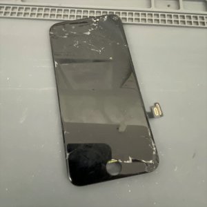 iPhoneSE3 液晶交換