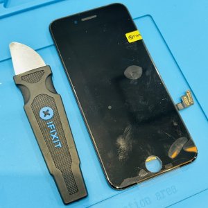 iPhoneSE3 フロントパネル交換