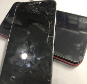 iPhone11 フロントパネル交換