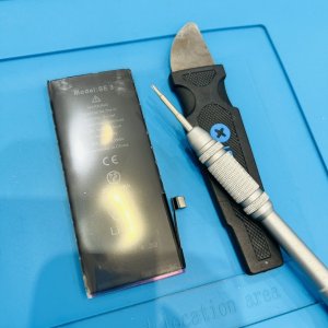 iPhoneSE3 バッテリー交換