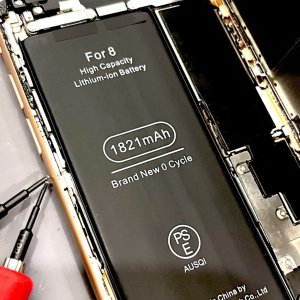 iPhone8 バッテリー交換