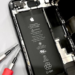 iPhone SE2 バッテリー交換