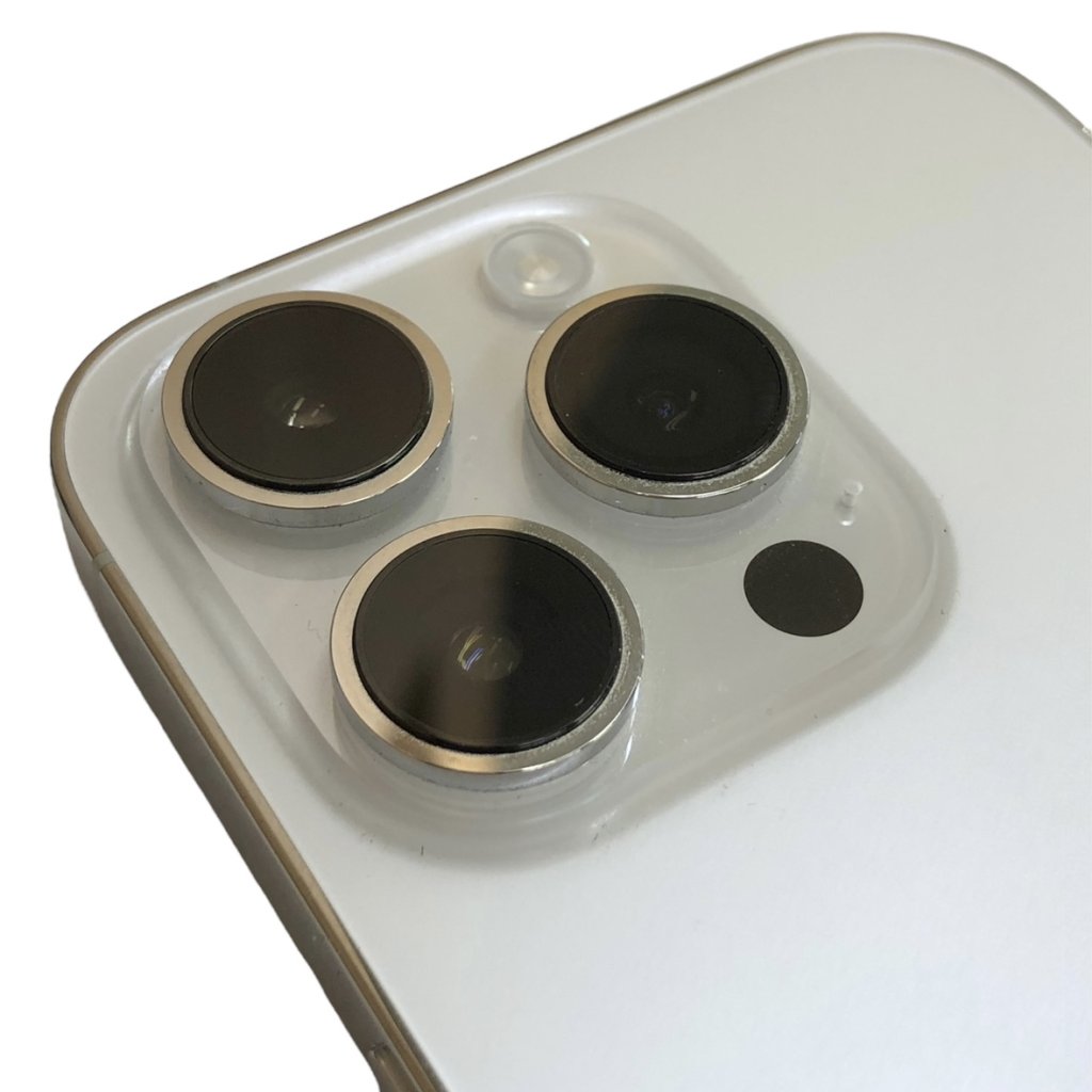 iPhone14Pro アウトカメラ修理
