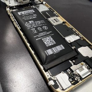 iPhone8 バッテリー交換