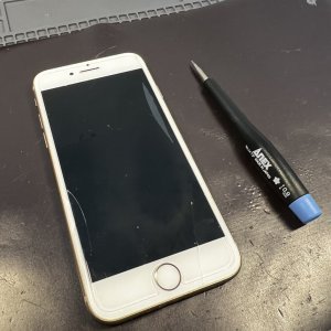 iPhone8 バッテリー交換