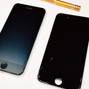 iPhoneSE2 フロントパネル交換修理