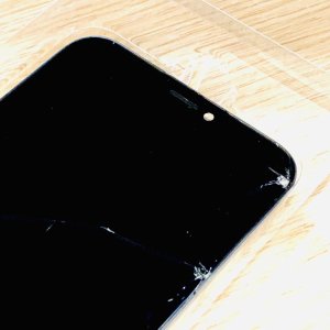 iPhoneXS フロントパネル交換