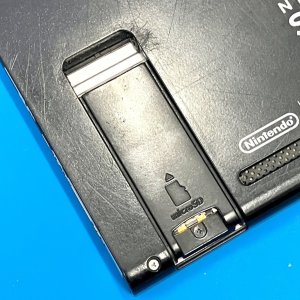 Nintendo Switch マイクロSDカードスロット修理