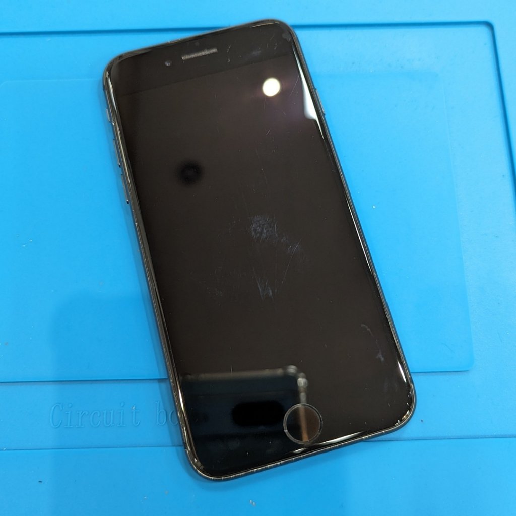 iPhone8 (アイフォン8) 基板修理