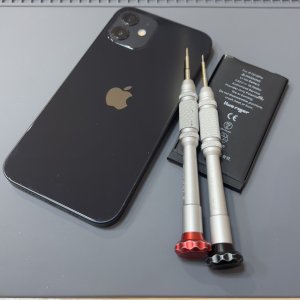 iPhone12 バッテリー交換