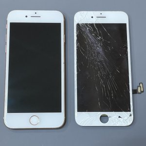iPhone8 パネル交換