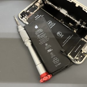 iPhone8 バッテリー交換