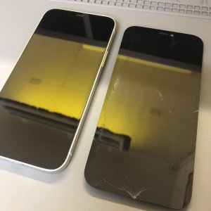 iPhone12 液晶交換