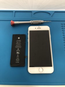 iPhone8 バッテリー交換