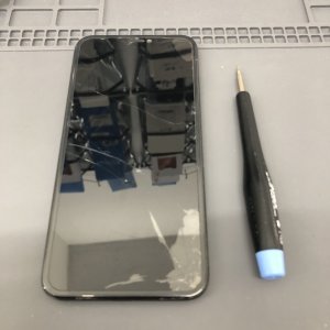 iPhone11 Pro 　パネル交換