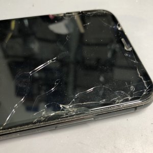 iPhoneXR パネル交換
