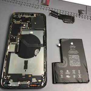 iPhone12Pro Max バッテリー交換