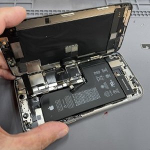 iPhoneXS　バッテリー交換修理