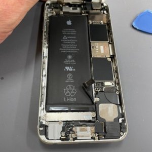 iPhone６S バッテリー交換