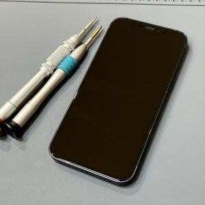 iPhone12mini パネル交換