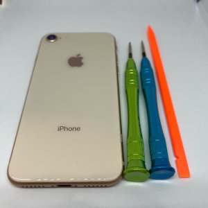 iPhone8フロントパネル交換