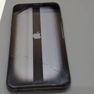 iPhone Xs 液晶パネル交換