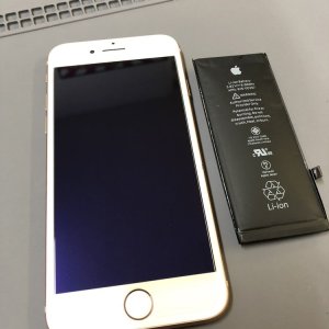 iPhone8 バッテリー交換