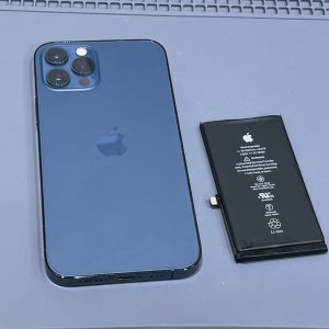 iPhone12Pro（アイフォントゥエルブプロ） バッテリー交換