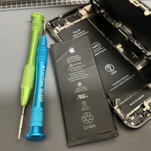 iPhone8 バッテリー交換