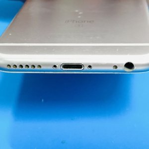 iPhone6S ライトニング修理
