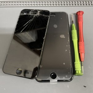 iPhoneSE3 液晶交換 即日修理