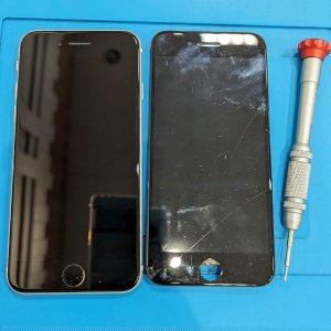 iPhoneSE2 液晶交換修理