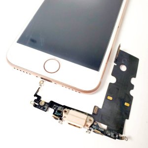 iPhone8 ライトニング修理