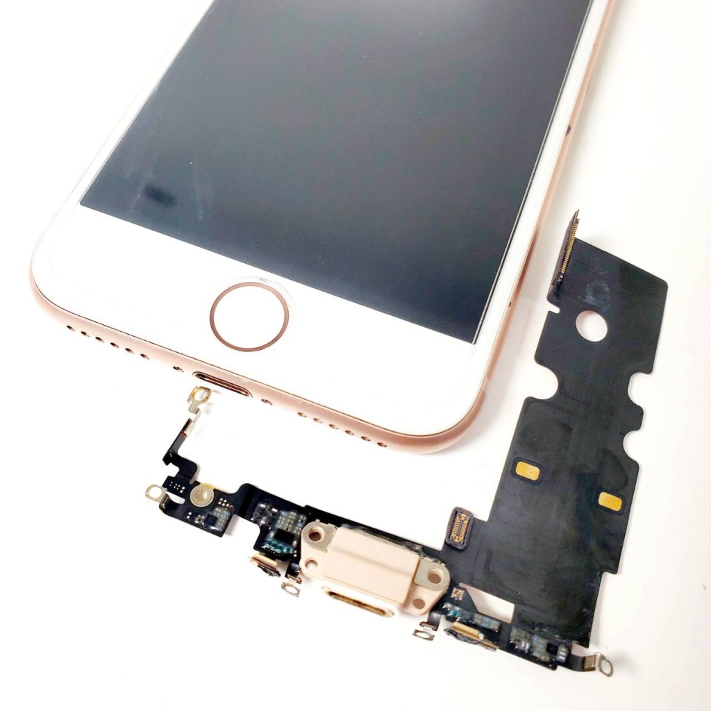 iPhone8 ライトニング修理