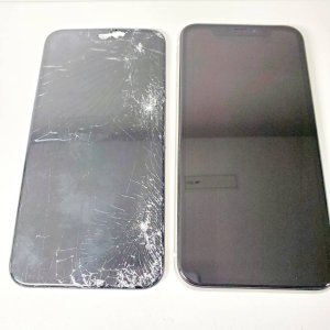 iPhoneXS フロントパネル交換