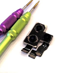 iPhone11Pro アウトカメラ修理