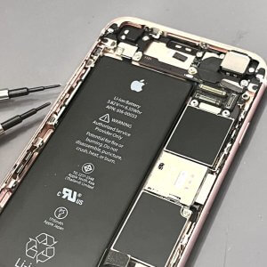 iPhone6S バッテリー交換